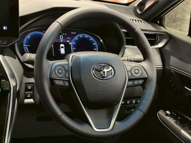 ハリアーハイブリッド Z レザーパッケージ・ナイトシェード パノラマルーフ 寒冷地仕様 シートヒーター シートクーラー パノラミックビューモニターデジタルインナーミラー パワーバックドア 置くだけ充電 ビルトインETC オートハイビームAC100Vコンセント(47枚目)