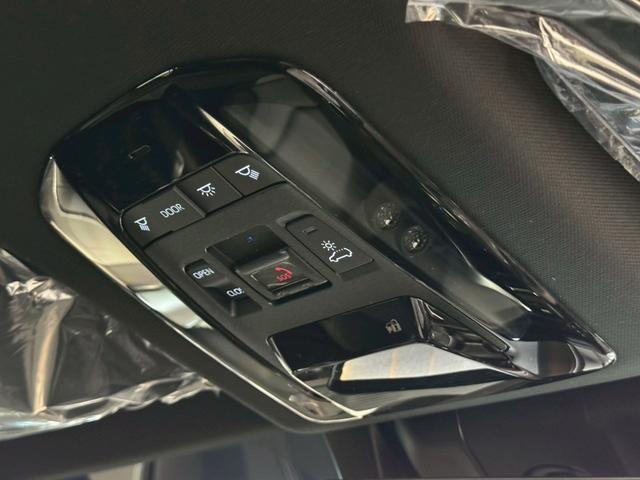 ハリアーハイブリッド Z レザーパッケージ・ナイトシェード パノラマルーフ 寒冷地仕様 シートヒーター シートクーラー パノラミックビューモニターデジタルインナーミラー パワーバックドア 置くだけ充電 ビルトインETC オートハイビームAC100Vコンセント(57枚目)