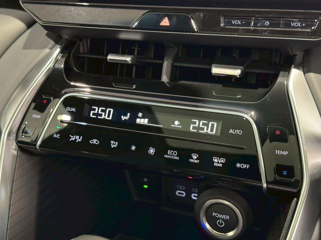 ハリアーハイブリッド Z レザーパッケージ・ナイトシェード パノラマルーフ 寒冷地仕様 シートヒーター シートクーラー パノラミックビューモニターデジタルインナーミラー パワーバックドア 置くだけ充電 ビルトインETC オートハイビームAC100Vコンセント(58枚目)