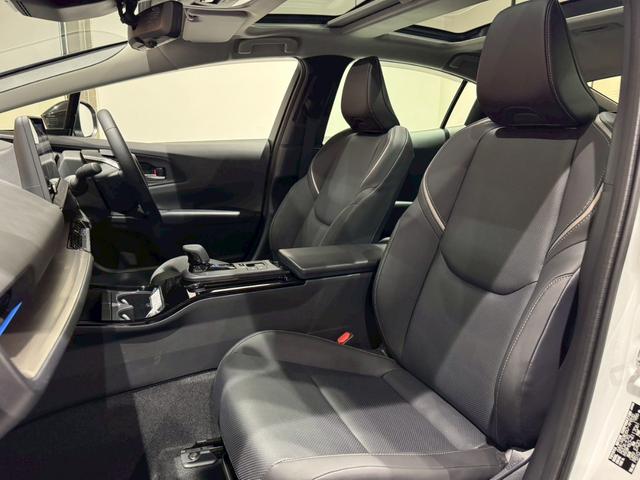 プリウス Z パノラマルーフ デジタルインナーミラー ドライブレコーダー前後 ワイヤレス充電 パノラミックビューモニター ブラインドスポットモニター アドバンストパーク ナビ フルTV ETC2.0 純正19AW(34枚目)