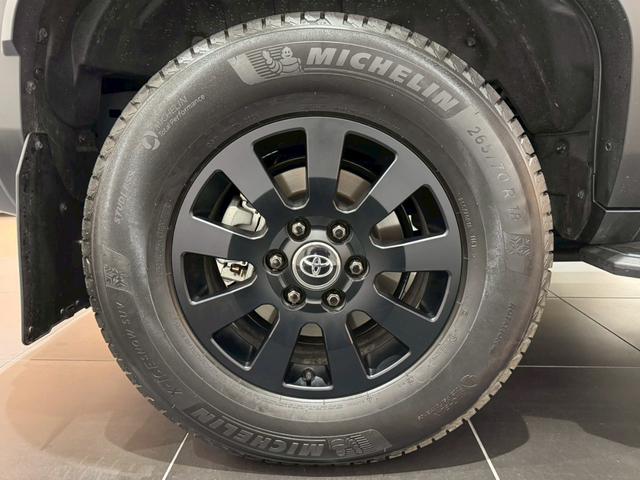 ランドクルーザー２５０ ＺＸファーストエディション　ＪＢＬサウンド　ムーンルーフ　パノラミックビューモニター　ルーフレール　デジタルインナーミラー　丸目ヘッドライト　ビルトインＥＴＣ　ＨＤＭＩ端子　１２．３インチワイドディスプレイ　ドリンクホルダー（8枚目）