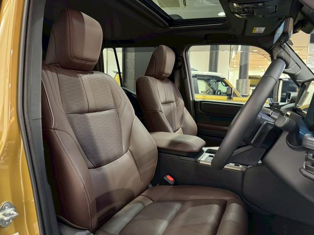 ランドクルーザー２５０ ＺＸファーストエディション　ＪＢＬサウンド　ムーンルーフ　パノラミックビューモニター　ルーフレール　デジタルインナーミラー　丸目ヘッドライト　ビルトインＥＴＣ　ＨＤＭＩ端子　１２．３インチワイドディスプレイ　ドリンクホルダー（41枚目）