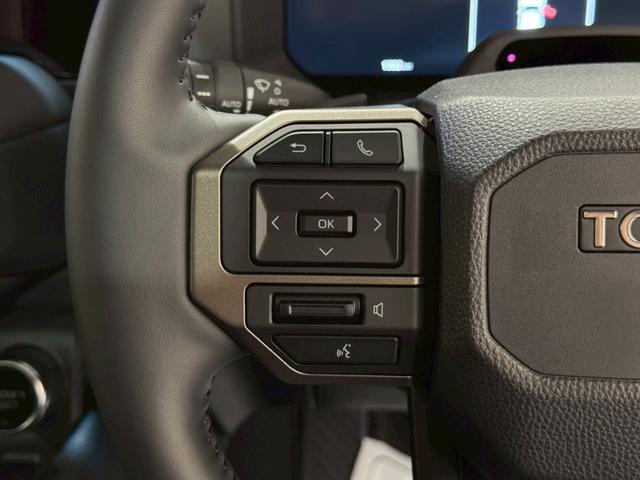 ランドクルーザー２５０ ＺＸファーストエディション　ＪＢＬサウンド　ムーンルーフ　パノラミックビューモニター　ルーフレール　デジタルインナーミラー　丸目ヘッドライト　ビルトインＥＴＣ　ＨＤＭＩ端子　１２．３インチワイドディスプレイ　ドリンクホルダー（58枚目）