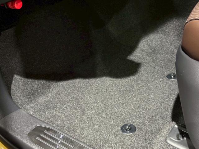 ランドクルーザー２５０ ＺＸファーストエディション　ＪＢＬサウンド　ムーンルーフ　パノラミックビューモニター　ルーフレール　デジタルインナーミラー　丸目ヘッドライト　ビルトインＥＴＣ　ＨＤＭＩ端子　１２．３インチワイドディスプレイ　ドリンクホルダー（77枚目）