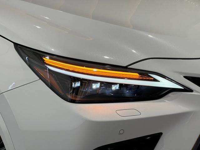 NX NX350h Fスポーツ パノラマルーフ オレンジキャリパー デジタルミラー ドラレコ 置くだけ充電 レーダー探知機 チームメイト 14型DA ナビ TV 全方位カメラ BSM HUD ETC2.0 純正20AW AC100V(16枚目)