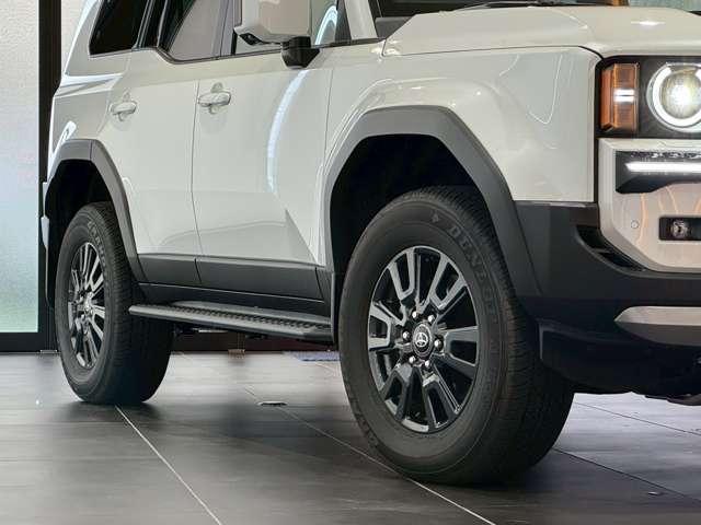 ランドクルーザー２５０ ＶＸ　モデリスタパッケージ　シグネチャーイルミブレード　ムーンルーフ　パノラミックビューモニター　デジタルインナーミラー　丸目ＬＥＤヘッドライト　チームメイト　ルーフレール　寒冷地仕様　ＢＳＭ　ＥＴＣ２．０（13枚目）