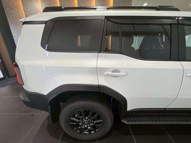 ランドクルーザー２５０ ＶＸ　モデリスタパッケージ　シグネチャーイルミブレード　ムーンルーフ　パノラミックビューモニター　デジタルインナーミラー　丸目ＬＥＤヘッドライト　チームメイト　ルーフレール　寒冷地仕様　ＢＳＭ　ＥＴＣ２．０（26枚目）