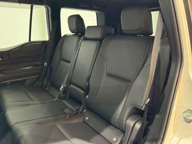 ランドクルーザー２５０ ＶＸ　モデリスタパッケージ　シグネチャーイルミブレード　ムーンルーフ　パノラミックビューモニター　デジタルインナーミラー　丸目ＬＥＤヘッドライト　チームメイト　ルーフレール　寒冷地仕様　ＢＳＭ　ＥＴＣ２．０（43枚目）