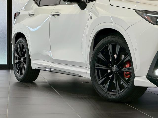 ＮＸ ＮＸ３５０ｈ　Ｆスポーツ　ＴＲＤエアロ　パノラマルーフ　オレンジキャリパー　デジタルミラー　後席シートヒーター　チームメイト　全方位カメラ　ドラレコ　１４型ＤＡ　ナビ　フルＴＶ　ＢＳＭ　ＨＵＤ　ＥＴＣ２．０　２０ＡＷ　内装赤革（5枚目）