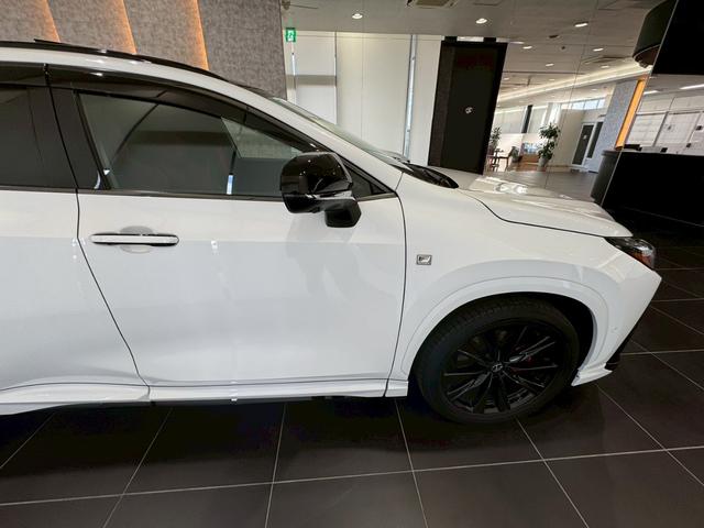 ＮＸ ＮＸ３５０ｈ　Ｆスポーツ　ＴＲＤエアロ　パノラマルーフ　オレンジキャリパー　デジタルミラー　後席シートヒーター　チームメイト　全方位カメラ　ドラレコ　１４型ＤＡ　ナビ　フルＴＶ　ＢＳＭ　ＨＵＤ　ＥＴＣ２．０　２０ＡＷ　内装赤革（21枚目）