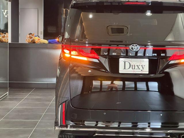 ヴェルファイアハイブリッド Ｚ　プレミア　内装茶革　モデリスタエアロ　１３．２型後席モニター　デジタルミラー　スペアタイヤ　左右独立ムーンルーフ　トヨタチームメイト　置くだけ充電　パノラミックビュー　ＨＤＭＩ端子　ＨＵＤ　ＢＳＭ　ＥＴＣ２．０（33枚目）