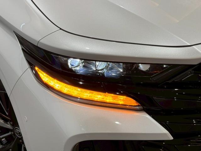 ヴェルファイアハイブリッド Ｚ　プレミア　デジタルインナーミラー　左右独立サンルーフ　１３．２インチ有機ＥＬ後席モニター　パノラミックビューモニター　茶色内装　ビルトインＥＴＣ　ドライブレコーダー　ＨＤＭＩ　シートヒーター　シートクーラー（13枚目）