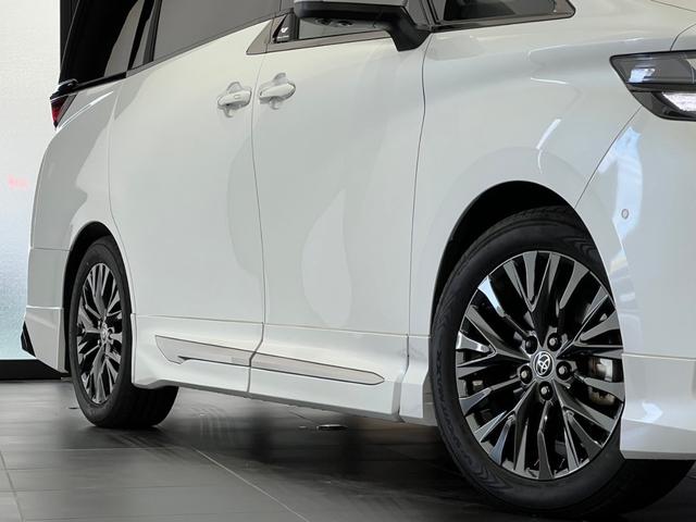 ヴェルファイアハイブリッド Ｚ　プレミア　モデリスタエアロ　デジタルインナーミラー　１２．１型フリップダウンモニター　スペアタイヤ　左右独立ムーンルーフ　１４型ディスプレイオーディオ　ナビ　フルセグＴＶ　ＨＵＤ　ＢＳＭ　ＥＴＣ２．０　内装茶色（8枚目）