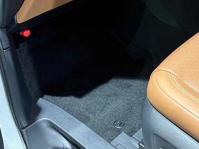 ヴェルファイアハイブリッド Ｚ　プレミア　モデリスタエアロ　デジタルインナーミラー　１２．１型フリップダウンモニター　スペアタイヤ　左右独立ムーンルーフ　１４型ディスプレイオーディオ　ナビ　フルセグＴＶ　ＨＵＤ　ＢＳＭ　ＥＴＣ２．０　内装茶色（78枚目）