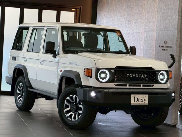 ランドクルーザー７０ ＡＸ　純正７型ナビ　フルセグＴＶ　Ｂｌｕｅｔｏｏｔｈオーディオ　バックカメラ　ＥＴＣ　ＬＥＤヘッドライト　ＩＳＯフィックス　デフロック　マニュアルエアコン　クルーズコントロール　リアフィルム　１６インチＡＷ（5枚目）