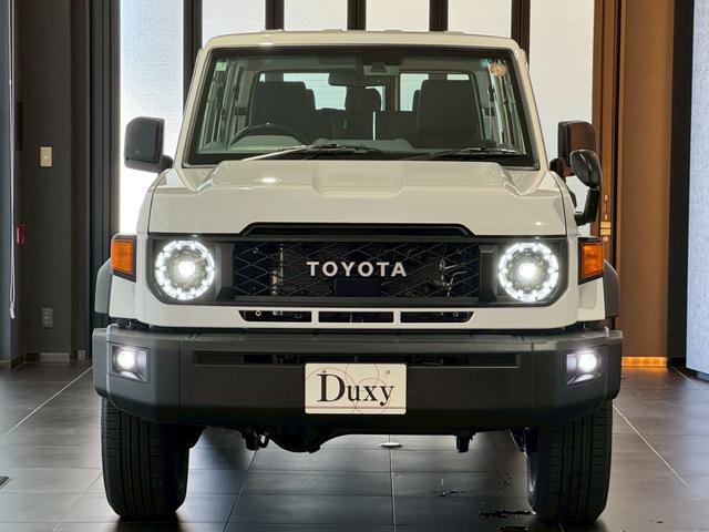 ランドクルーザー７０ ＡＸ　純正７型ナビ　フルセグＴＶ　Ｂｌｕｅｔｏｏｔｈオーディオ　バックカメラ　ＥＴＣ　ＬＥＤヘッドライト　ＩＳＯフィックス　デフロック　マニュアルエアコン　クルーズコントロール　リアフィルム　１６インチＡＷ（18枚目）