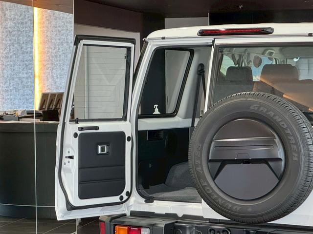 ランドクルーザー７０ ＡＸ　純正７型ナビ　フルセグＴＶ　Ｂｌｕｅｔｏｏｔｈオーディオ　バックカメラ　ＥＴＣ　ＬＥＤヘッドライト　ＩＳＯフィックス　デフロック　マニュアルエアコン　クルーズコントロール　リアフィルム　１６インチＡＷ（35枚目）