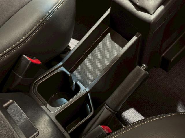 ランドクルーザー７０ ＡＸ　純正７型ナビ　フルセグＴＶ　Ｂｌｕｅｔｏｏｔｈオーディオ　バックカメラ　ＥＴＣ　ＬＥＤヘッドライト　ＩＳＯフィックス　デフロック　マニュアルエアコン　クルーズコントロール　リアフィルム　１６インチＡＷ（65枚目）