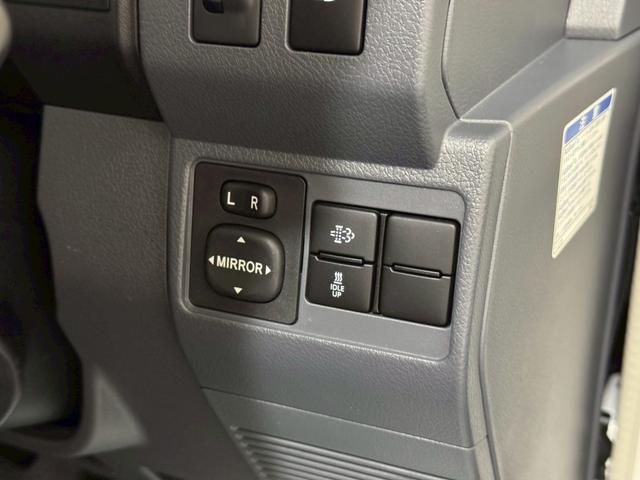 ランドクルーザー７０ ＡＸ　純正７型ナビ　フルセグＴＶ　Ｂｌｕｅｔｏｏｔｈオーディオ　バックカメラ　ＥＴＣ　ＬＥＤヘッドライト　ＩＳＯフィックス　デフロック　マニュアルエアコン　クルーズコントロール　リアフィルム　１６インチＡＷ（71枚目）