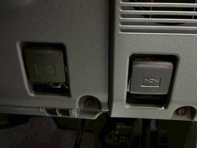 ランドクルーザー７０ ＡＸ　純正７型ナビ　フルセグＴＶ　Ｂｌｕｅｔｏｏｔｈオーディオ　バックカメラ　ＥＴＣ　ＬＥＤヘッドライト　ＩＳＯフィックス　デフロック　マニュアルエアコン　クルーズコントロール　リアフィルム　１６インチＡＷ（72枚目）