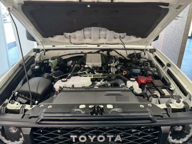 ランドクルーザー７０ ＡＸ　純正７型ナビ　フルセグＴＶ　Ｂｌｕｅｔｏｏｔｈオーディオ　バックカメラ　ＥＴＣ　ＬＥＤヘッドライト　ＩＳＯフィックス　デフロック　マニュアルエアコン　クルーズコントロール　リアフィルム　１６インチＡＷ（76枚目）