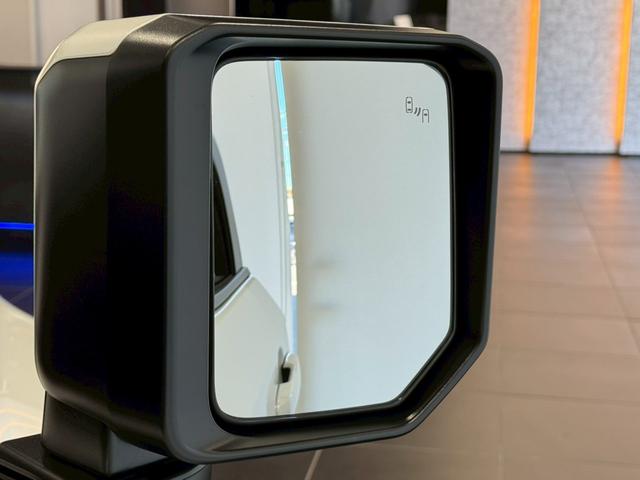 ランドクルーザー２５０ ＶＸ　丸目ヘッドライト　モデリスタパッケージ　モデリスタシグネチャーイルミブレードモデリスタリヤスポイラー　モデリスタオーバーフェンダー　ルーフレール　サンルーフ　ビルトインＥＴＣ　トヨタチームメイト（14枚目）