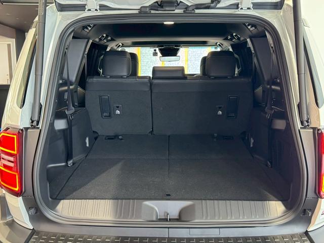 ランドクルーザー２５０ ＶＸ　丸目ヘッドライト　モデリスタパッケージ　モデリスタシグネチャーイルミブレードモデリスタリヤスポイラー　モデリスタオーバーフェンダー　ルーフレール　サンルーフ　ビルトインＥＴＣ　トヨタチームメイト（36枚目）