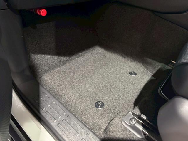 ランドクルーザー２５０ ＶＸ　丸目ヘッドライト　モデリスタパッケージ　モデリスタシグネチャーイルミブレードモデリスタリヤスポイラー　モデリスタオーバーフェンダー　ルーフレール　サンルーフ　ビルトインＥＴＣ　トヨタチームメイト（80枚目）