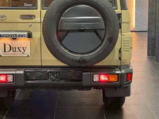 ランドクルーザー７０ ＡＸ　アルパインディスプレイオーディオ　ＨＤＭＩ端子　純正ＥＴＣ　純正バイザー　ＬＥＤヘッドライト　ウッドコンビステアリング　クルーズコントロール　バックカメラ　ヘッドライトレベライザー　アルミホイール（30枚目）