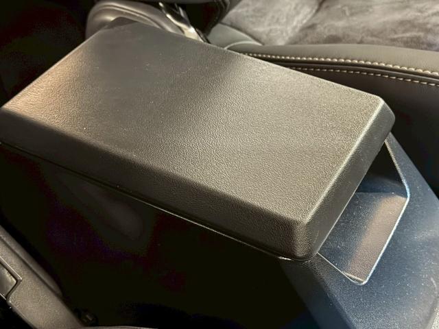 ランドクルーザー７０ ＡＸ　アルパインディスプレイオーディオ　ＨＤＭＩ端子　純正ＥＴＣ　純正バイザー　ＬＥＤヘッドライト　ウッドコンビステアリング　クルーズコントロール　バックカメラ　ヘッドライトレベライザー　アルミホイール（60枚目）