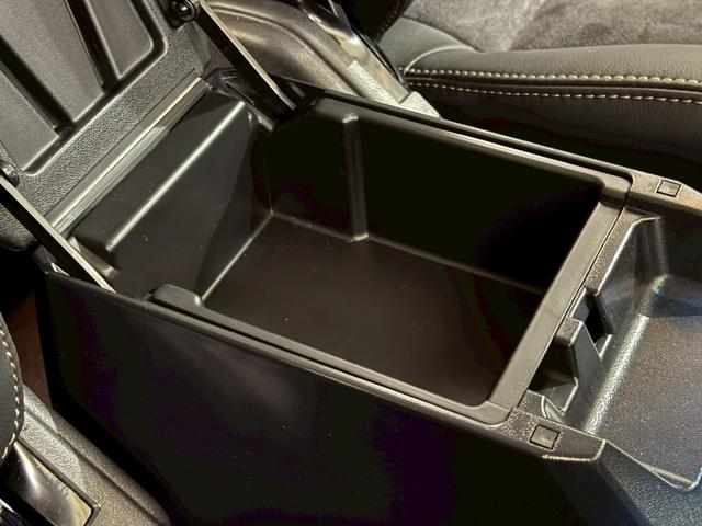 ランドクルーザー７０ ＡＸ　アルパインディスプレイオーディオ　ＨＤＭＩ端子　純正ＥＴＣ　純正バイザー　ＬＥＤヘッドライト　ウッドコンビステアリング　クルーズコントロール　バックカメラ　ヘッドライトレベライザー　アルミホイール（61枚目）