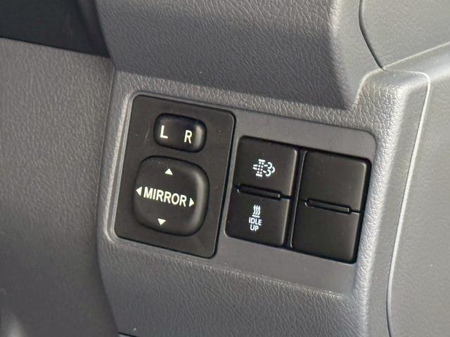 ランドクルーザー７０ ＡＸ　アルパインディスプレイオーディオ　ＨＤＭＩ端子　純正ＥＴＣ　純正バイザー　ＬＥＤヘッドライト　ウッドコンビステアリング　クルーズコントロール　バックカメラ　ヘッドライトレベライザー　アルミホイール（63枚目）