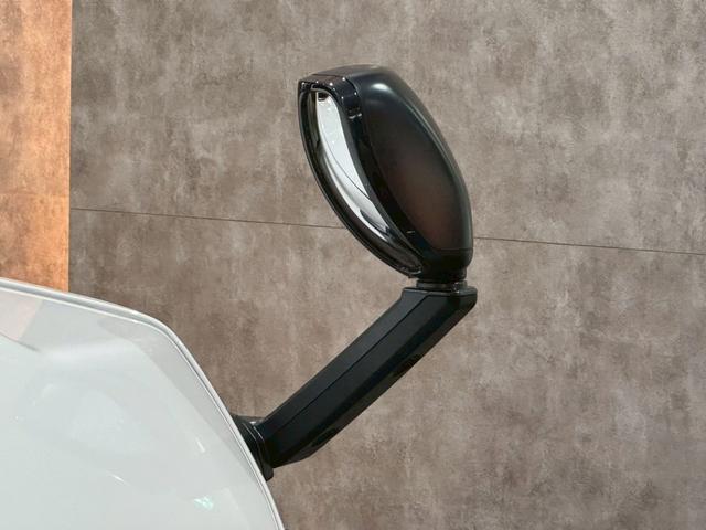 ランドクルーザー７０ ＡＸ　純正７型ナビ　フルセグＴＶ　Ｂｌｕｅｔｏｏｔｈオーディオ　バックカメラ　ＥＴＣ　ＬＥＤヘッドライト　ＩＳＯフィックス　デフロック　マニュアルエアコン　クルーズコントロール　リアフィルム　１６インチＡＷ（17枚目）