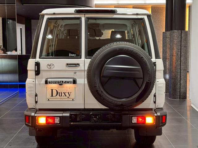 ランドクルーザー７０ ＡＸ　純正７型ナビ　フルセグＴＶ　Ｂｌｕｅｔｏｏｔｈオーディオ　バックカメラ　ＥＴＣ　ＬＥＤヘッドライト　ＩＳＯフィックス　デフロック　マニュアルエアコン　クルーズコントロール　リアフィルム　１６インチＡＷ（24枚目）