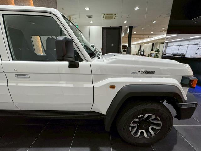 ランドクルーザー７０ ＡＸ　純正７型ナビ　フルセグＴＶ　Ｂｌｕｅｔｏｏｔｈオーディオ　バックカメラ　ＥＴＣ　ＬＥＤヘッドライト　ＩＳＯフィックス　デフロック　マニュアルエアコン　クルーズコントロール　リアフィルム　１６インチＡＷ（27枚目）