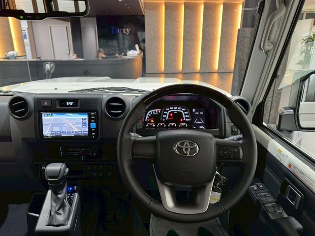 ランドクルーザー７０ ＡＸ　純正７型ナビ　フルセグＴＶ　Ｂｌｕｅｔｏｏｔｈオーディオ　バックカメラ　ＥＴＣ　ＬＥＤヘッドライト　ＩＳＯフィックス　デフロック　マニュアルエアコン　クルーズコントロール　リアフィルム　１６インチＡＷ（45枚目）