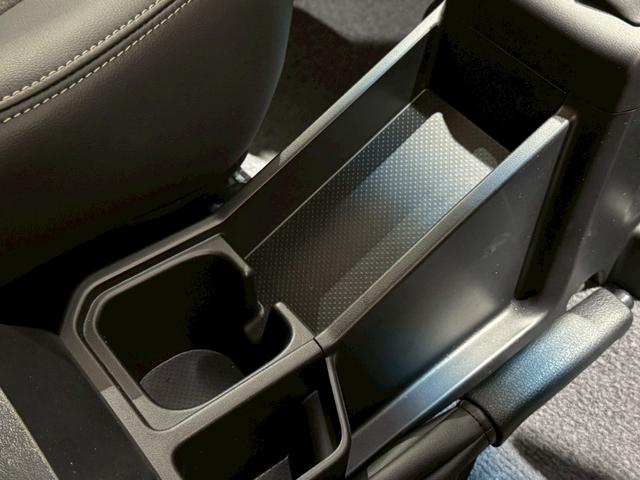 ランドクルーザー７０ ＡＸ　純正７型ナビ　フルセグＴＶ　Ｂｌｕｅｔｏｏｔｈオーディオ　バックカメラ　ＥＴＣ　ＬＥＤヘッドライト　ＩＳＯフィックス　デフロック　マニュアルエアコン　クルーズコントロール　リアフィルム　１６インチＡＷ（63枚目）