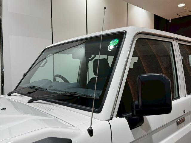 ランドクルーザー７０ ＡＸ　純正７型ナビ　フルセグＴＶ　Ｂｌｕｅｔｏｏｔｈオーディオ　バックカメラ　ＥＴＣ　ＬＥＤヘッドライト　ＩＳＯフィックス　デフロック　マニュアルエアコン　クルーズコントロール　リアフィルム　１６インチＡＷ（76枚目）