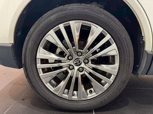 ハリアーハイブリッド Ｚ　レザーパッケージ　デジタルミラー　ＪＢＬサウンド　ビルトインＥＴＣ　ステアリングヒーター　シートヒーター　シートクーラー　ＴＶキャンセラー　ＡＣ１００Ｖ　ヘッドアップディスプレイ　パノラミックビュー　ブラインドスポット（9枚目）