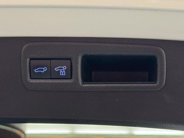 ハリアーハイブリッド Ｚ　レザーパッケージ　デジタルミラー　ＪＢＬサウンド　ビルトインＥＴＣ　ステアリングヒーター　シートヒーター　シートクーラー　ＴＶキャンセラー　ＡＣ１００Ｖ　ヘッドアップディスプレイ　パノラミックビュー　ブラインドスポット（33枚目）