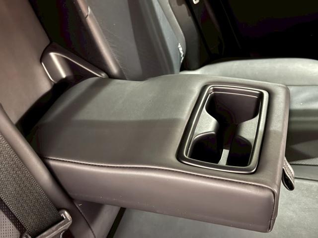 ハリアーハイブリッド Ｚ　レザーパッケージ　デジタルミラー　ＪＢＬサウンド　ビルトインＥＴＣ　ステアリングヒーター　シートヒーター　シートクーラー　ＴＶキャンセラー　ＡＣ１００Ｖ　ヘッドアップディスプレイ　パノラミックビュー　ブラインドスポット（47枚目）