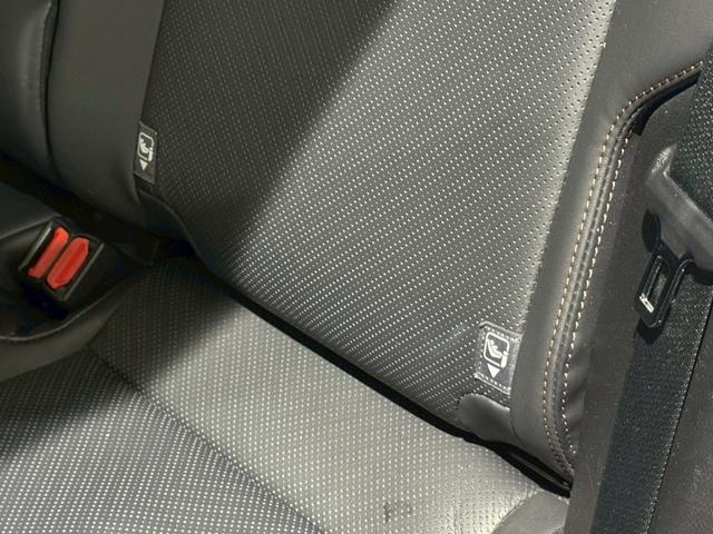 ハリアーハイブリッド Ｚ　レザーパッケージ　デジタルミラー　ＪＢＬサウンド　ビルトインＥＴＣ　ステアリングヒーター　シートヒーター　シートクーラー　ＴＶキャンセラー　ＡＣ１００Ｖ　ヘッドアップディスプレイ　パノラミックビュー　ブラインドスポット（50枚目）