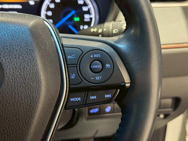 ハリアーハイブリッド Ｚ　レザーパッケージ　デジタルミラー　ＪＢＬサウンド　ビルトインＥＴＣ　ステアリングヒーター　シートヒーター　シートクーラー　ＴＶキャンセラー　ＡＣ１００Ｖ　ヘッドアップディスプレイ　パノラミックビュー　ブラインドスポット（56枚目）