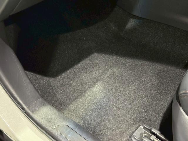 ハリアーハイブリッド Ｚ　レザーパッケージ　デジタルミラー　ＪＢＬサウンド　ビルトインＥＴＣ　ステアリングヒーター　シートヒーター　シートクーラー　ＴＶキャンセラー　ＡＣ１００Ｖ　ヘッドアップディスプレイ　パノラミックビュー　ブラインドスポット（74枚目）