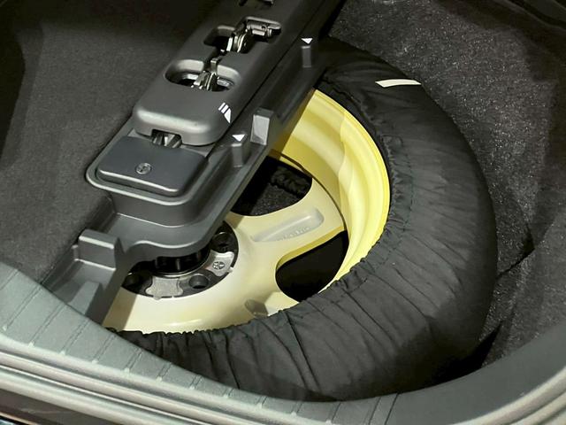 ヴェルファイアハイブリッド Z プレミア 内装茶革 モデリスタエアロ 13.2型後席モニター デジタルミラー スペアタイヤ 左右独立ムーンルーフ トヨタチームメイト 置くだけ充電 パノラミックビュー HDMI端子 HUD BSM ETC2.0(7枚目)