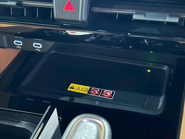 ヴェルファイアハイブリッド Z プレミア 内装茶革 モデリスタエアロ 13.2型後席モニター デジタルミラー スペアタイヤ 左右独立ムーンルーフ トヨタチームメイト 置くだけ充電 パノラミックビュー HDMI端子 HUD BSM ETC2.0(8枚目)