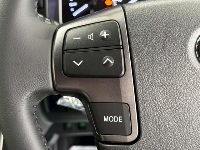 ハイエースバン ロングスーパーGL ダークプライムS デジタルインナーミラー AC100Vコンセント LEDライト 20周年スカッフプレート リアヒーター トヨタセーフティーセンス 両側電動スライドドア パノラミックビューモニター オートハイビーム(46枚目)