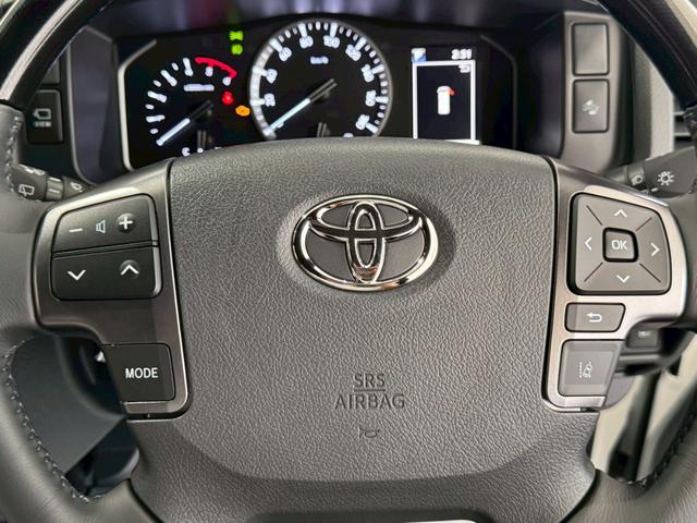 ハイエースバン ロングスーパーGL ダークプライムS デジタルインナーミラー AC100Vコンセント LEDライト 20周年スカッフプレート リアヒーター トヨタセーフティーセンス 両側電動スライドドア パノラミックビューモニター オートハイビーム(48枚目)