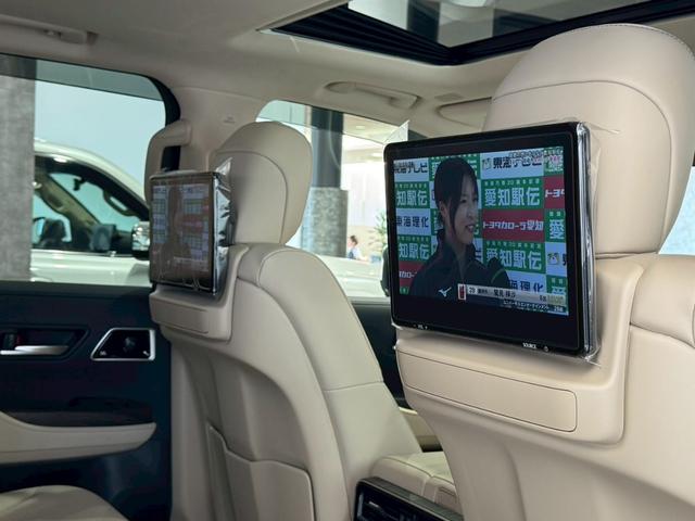 ランドクルーザー ZX 改良後モデル モデリスタエアロ リアエンターテインメント クールBOX 電動デフロック 寒冷地仕様 トノカバー ルーフレール JBLサウンドシステム ステアリングヒーター 純正ディスプレイオーディオ(4枚目)