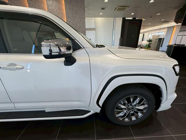 ランドクルーザー ZX 改良後モデル モデリスタエアロ リアエンターテインメント クールBOX 電動デフロック 寒冷地仕様 トノカバー ルーフレール JBLサウンドシステム ステアリングヒーター 純正ディスプレイオーディオ(26枚目)